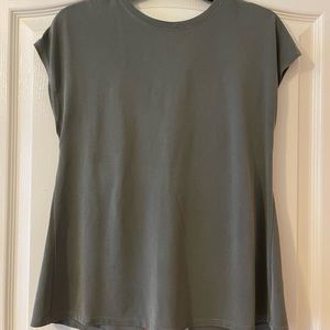 Lululemon Short Sleeve Size Medium